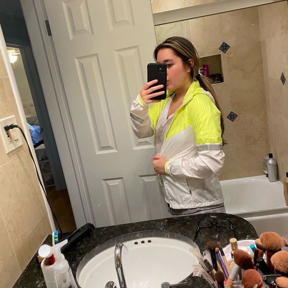 Nike windbreaker jacket - Picture 3 of 5